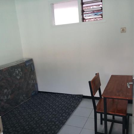 Welirang 20B Homestay - Max 2 Orang Per Kamar Malang Exterior photo