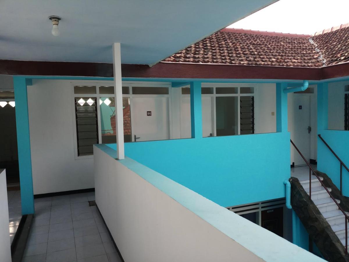 Welirang 20B Homestay - Max 2 Orang Per Kamar Malang Exterior photo