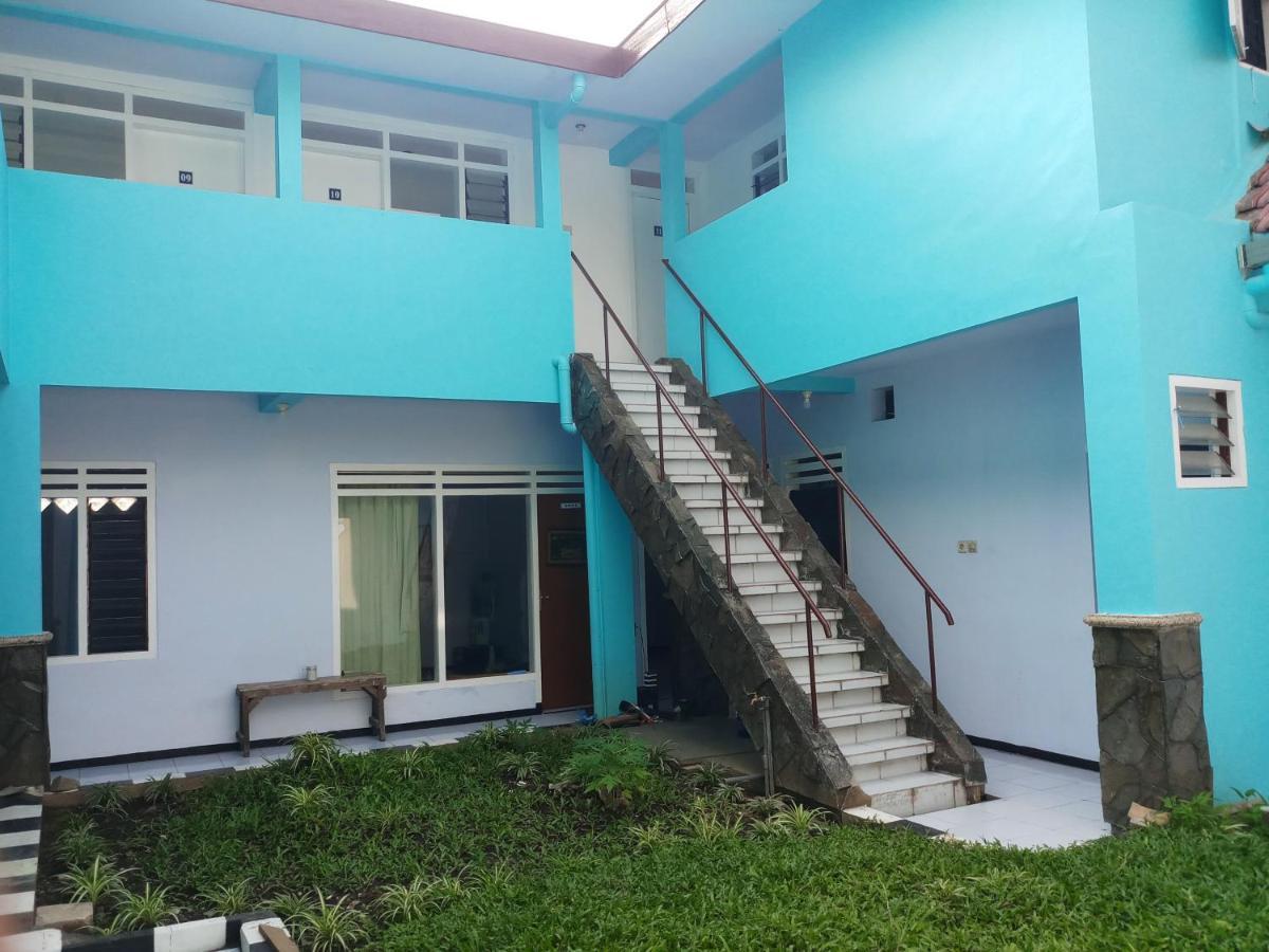 Welirang 20B Homestay - Max 2 Orang Per Kamar Malang Exterior photo